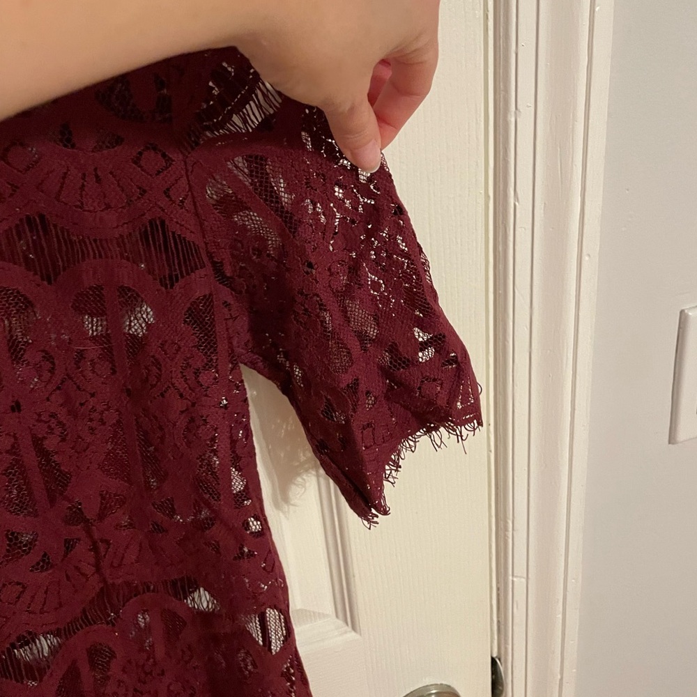 Maroon Lace Bcbgeneration Top - image 3